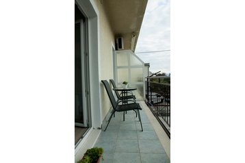 Hrvatska Privát Podstrana, Eksterijer